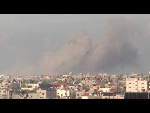 Thick cloud of smoke in Khan Yunis, seen from Rafah