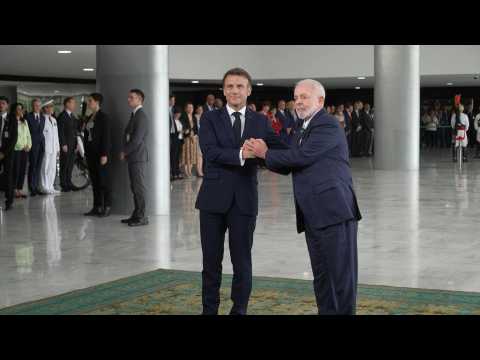 Lula welcomes French president Macron at Planalto Palace
