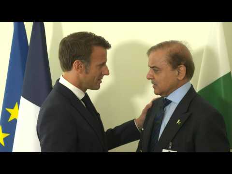 French President Emmanuel Macron meets Pakistani PM Shehbaz Sharif in New York