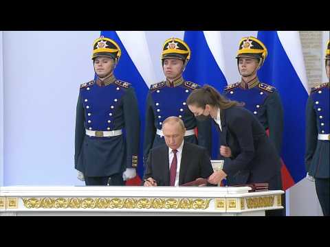 President Putin signs accord to annex four occupied Ukrainian regions