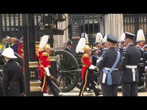 Procession carrying Queen Elizabeth II from Westminster Hall to Abbey begins