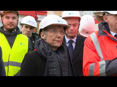 2024 Olympics: French PM Elisabeth Borne arrives at Aquatic Centre