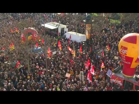 Crowds flock to Place d'Italie to protest French pension reform