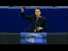 Swedish MEP cuts her hair in show of support for Iranian protesters during Parliament speech