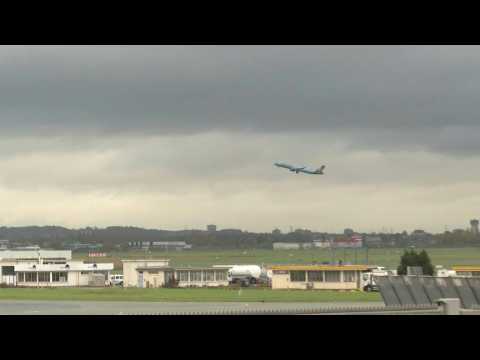 Reigning World Cup champions France take off for Doha ahead of World Cup