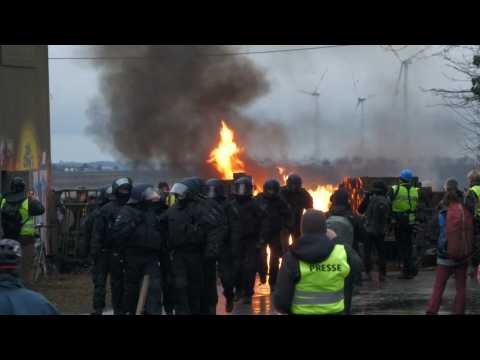Police move in on anti-coal activists at German protest camp