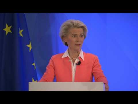 Brussels recommends Bosnia for EU candidate status