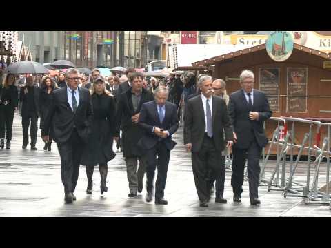 Loved ones and F1 stars arrive for public mass as Austria says farewell to F1 icon Lauda