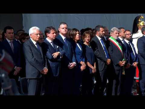 Italy marks bridge disaster in shadow of political crisis