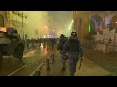 Lebanese protesters clash with security forces in downtown Beirut