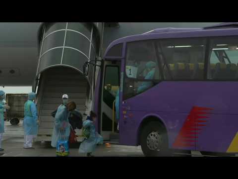 First batch of Hong Kongers repatriated from Hubei arrive home