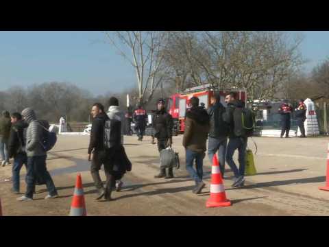 Migrants, security forces near Turkey-Greece border amid surge of migrants