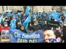Uyghurs protest Chinese foreign minister's visit to Istanbul