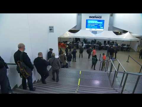 Stade de France vaccination centre opens