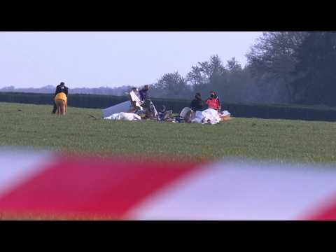 Four dead near Paris in a tourist plane crash