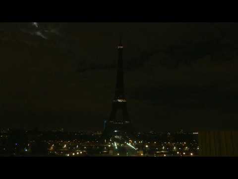 The Eiffel Tower goes dark for the 15th edition of Earth Hour