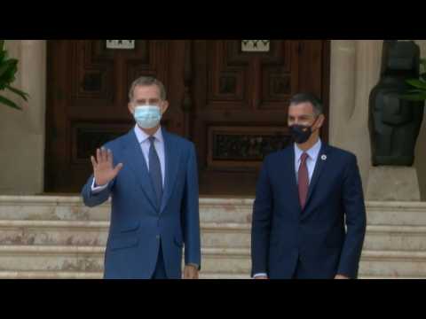 King Felipe VI of Spain welcomes Pedro Sanchez to Palma