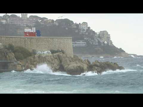 Weather alert as storms lash flood-hit French Riviera