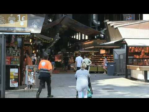 COVID-19: People out and about in Barcelona amid virus spike