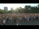 Belarus: Thousands of opposition supporters gather in Minsk ahead of presidential election