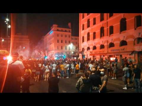 Football/Champions League: Scenes of joy in Marseille after PSG's defeat