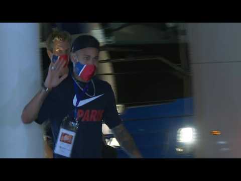 Football/Champions League: PSG players return to hotel after final loss