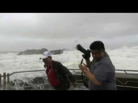 Typhoon Haishen hits South Korea with strong winds and large waves