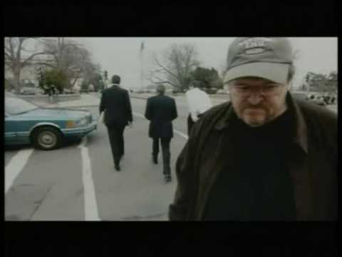 Fahrenheit 9/11 - Extrait 8 - VO - (2004)
