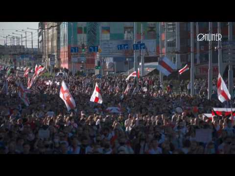 Thousands march in Minsk as anti-government protests continue