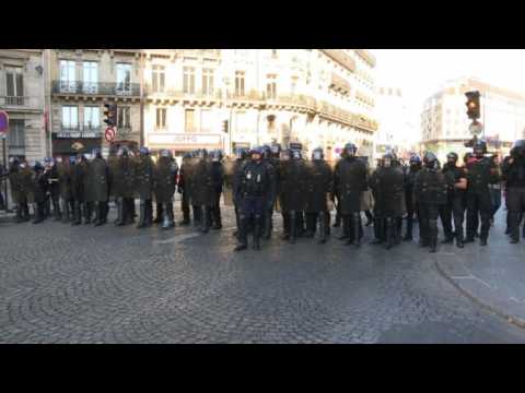 Thousands of Paris police deployed as 'yellow vests' gather