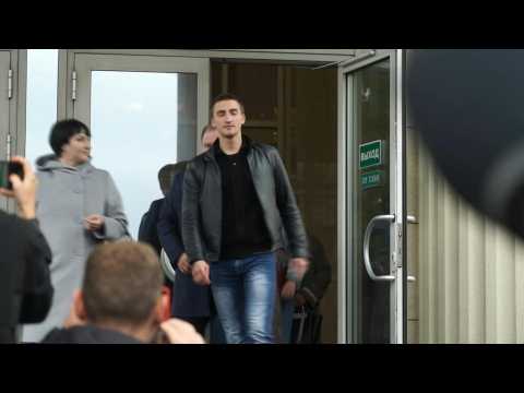 Actor jailed over protest leaves Moscow courthouse after his sentence is reduced