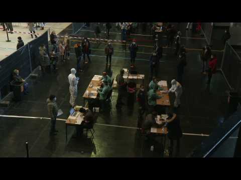 National Covid-19 testing programme begins in Vienna