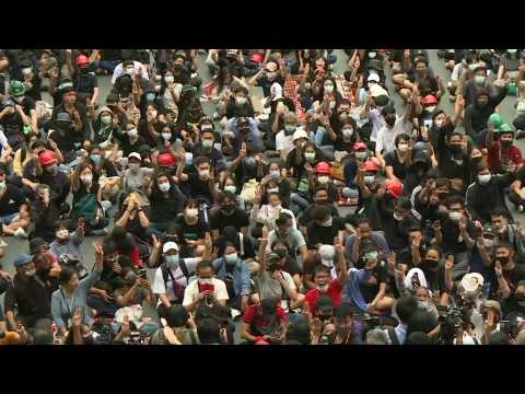 Thai protesters return to streets after PM snub