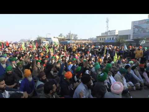 Indian farmers continue to protest against agricultural reforms