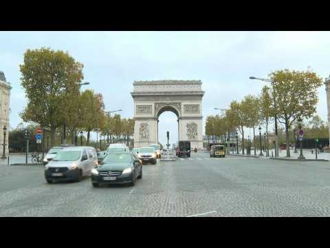 Covid-19: Paris's Champs-Elysées after France enters second lockdown