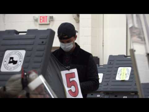Voters cast ballots on last day of early voting in Texas
