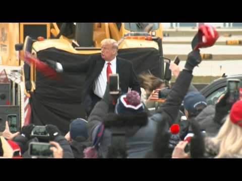 Trump arrives for campaign rally in Michigan
