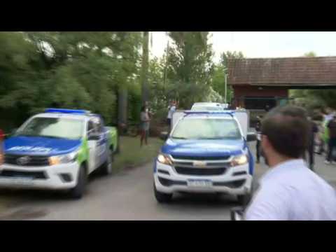 Vehicle carrying Diego Maradona's body leaves his house (local police)