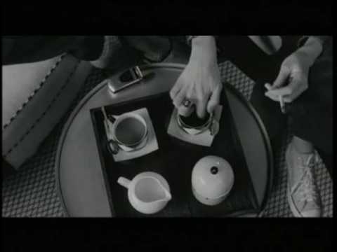 Coffee and cigarettes - Extrait 2 - VO - (2003)