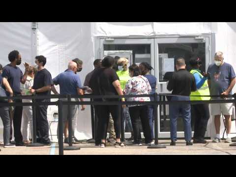 Covid-19: New FEMA vaccination site opens in Miami