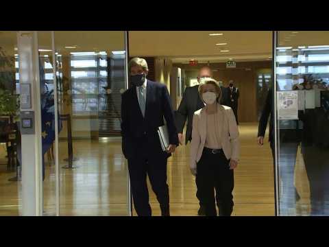 Von der Leyen welcomes John Kerry to EU ahead of climate talks