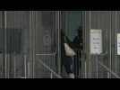 New York: Scene outside vaccination site as US nears 500,000 Covid-19 deaths