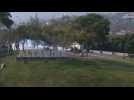 Pro-govt National Guard and anti-govt protesters clash in Caracas