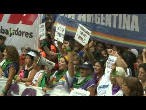 Women march in Argentina to demand legalization of abortion