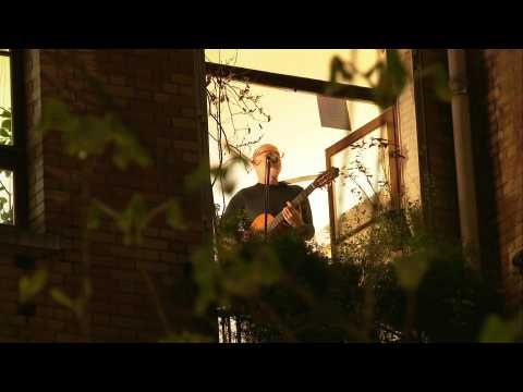 Paris neighbourhood concert pays homage to health workers