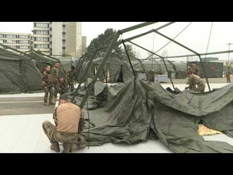 Coronavirus: French troops set up field hospital in Mulhouse