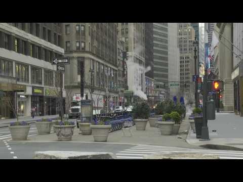 Coronavirus: Iconic NYC shopping streets deserted