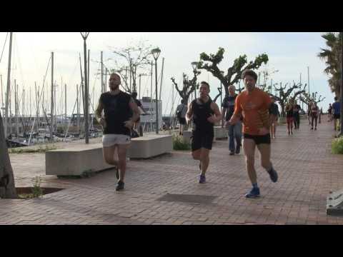 Barcelona: runners back in the streets for the first time since lockdown imposed