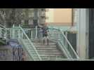 Coronavirus: Paris joggers run before 10am curfew