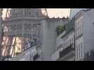 Coronavirus: Parisians clap from their windows for healthcare workers